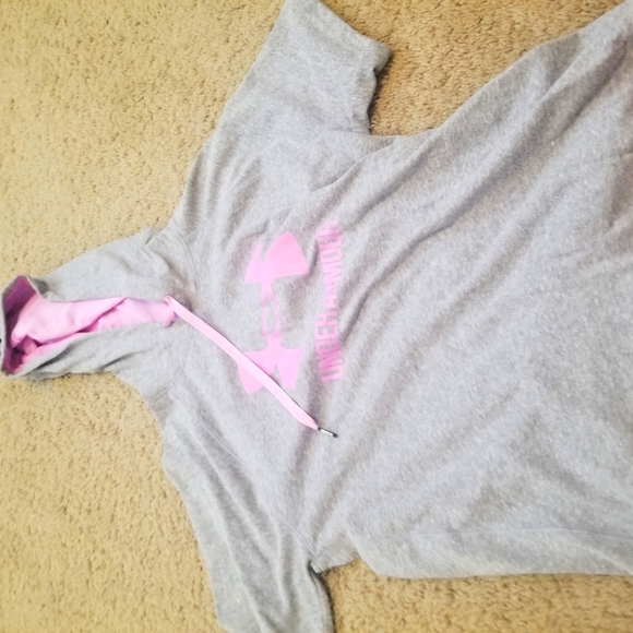 Under Armor hooded tee - Picture 1 of 3